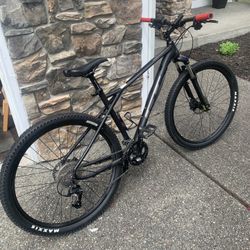 Gt Avlalache/ Mountain Bike