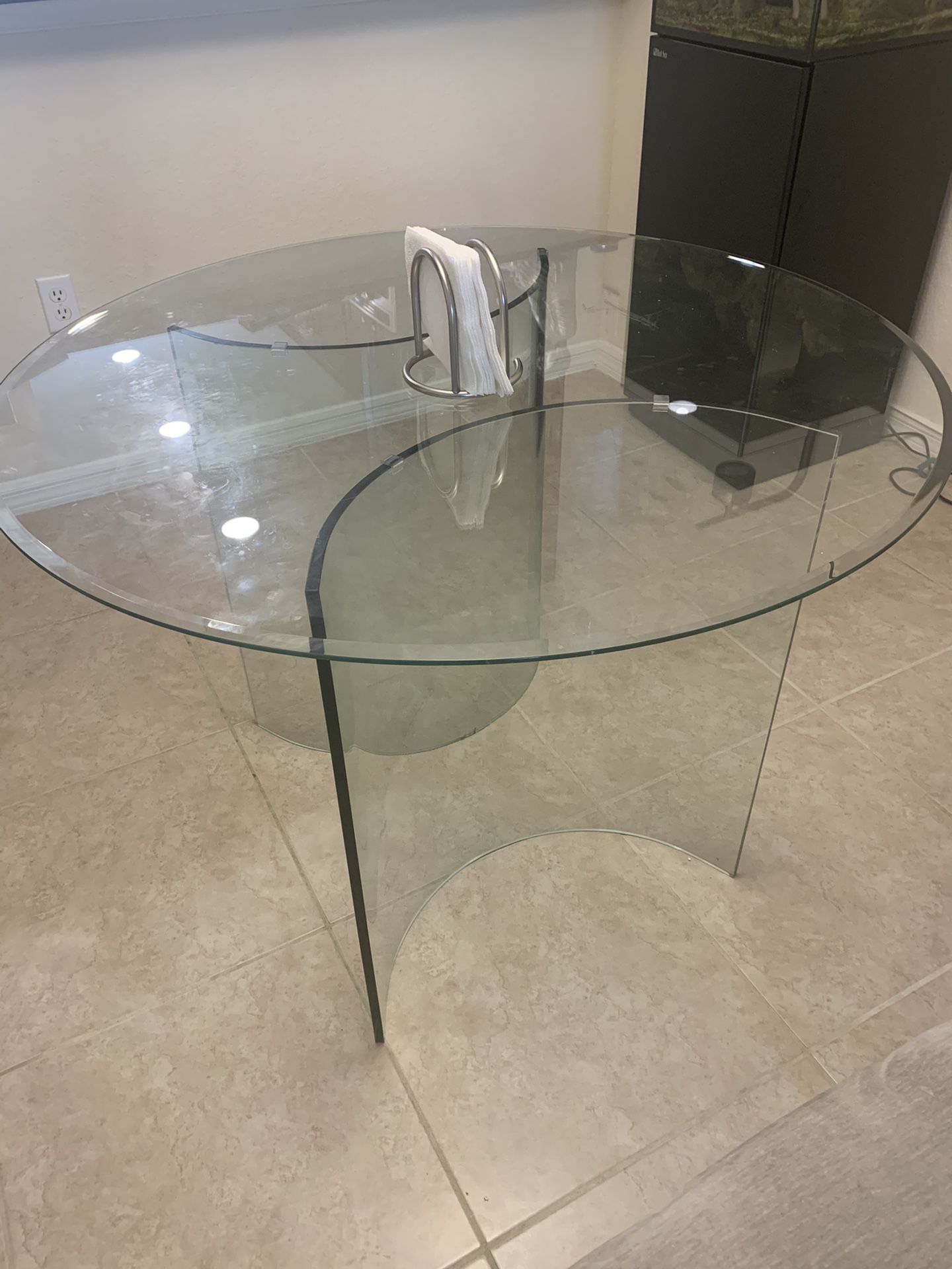 Round glass kitchen table