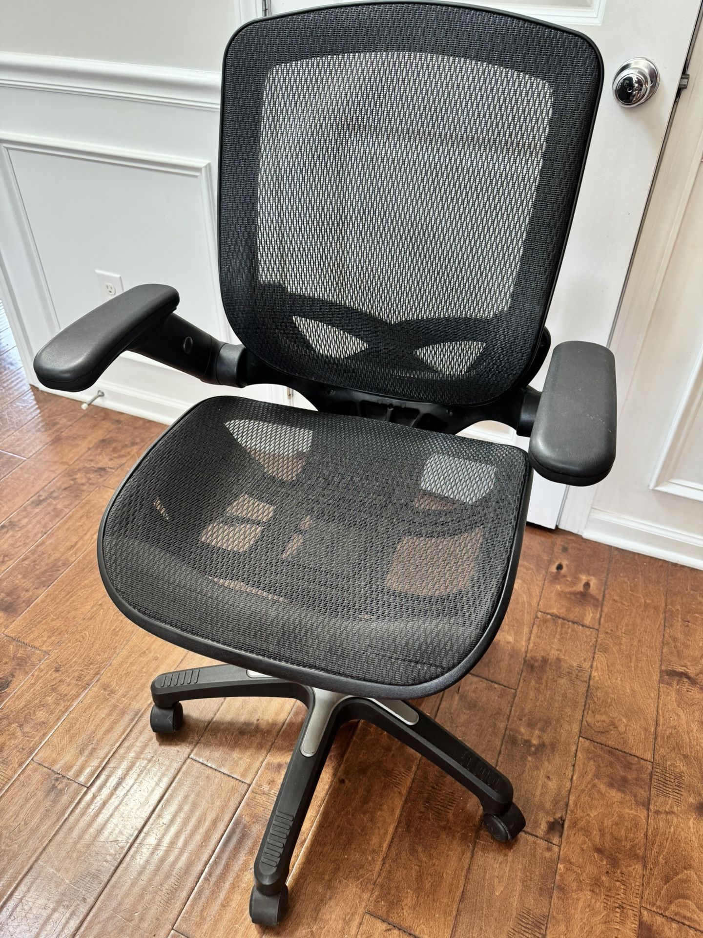 Ergonomic Modern Office Chair