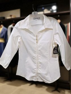 New From Neto Hand Crafted For French Laundry Women's Zipper Top