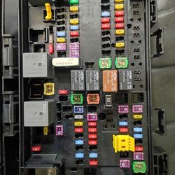 Engine main fuse box TIPM
