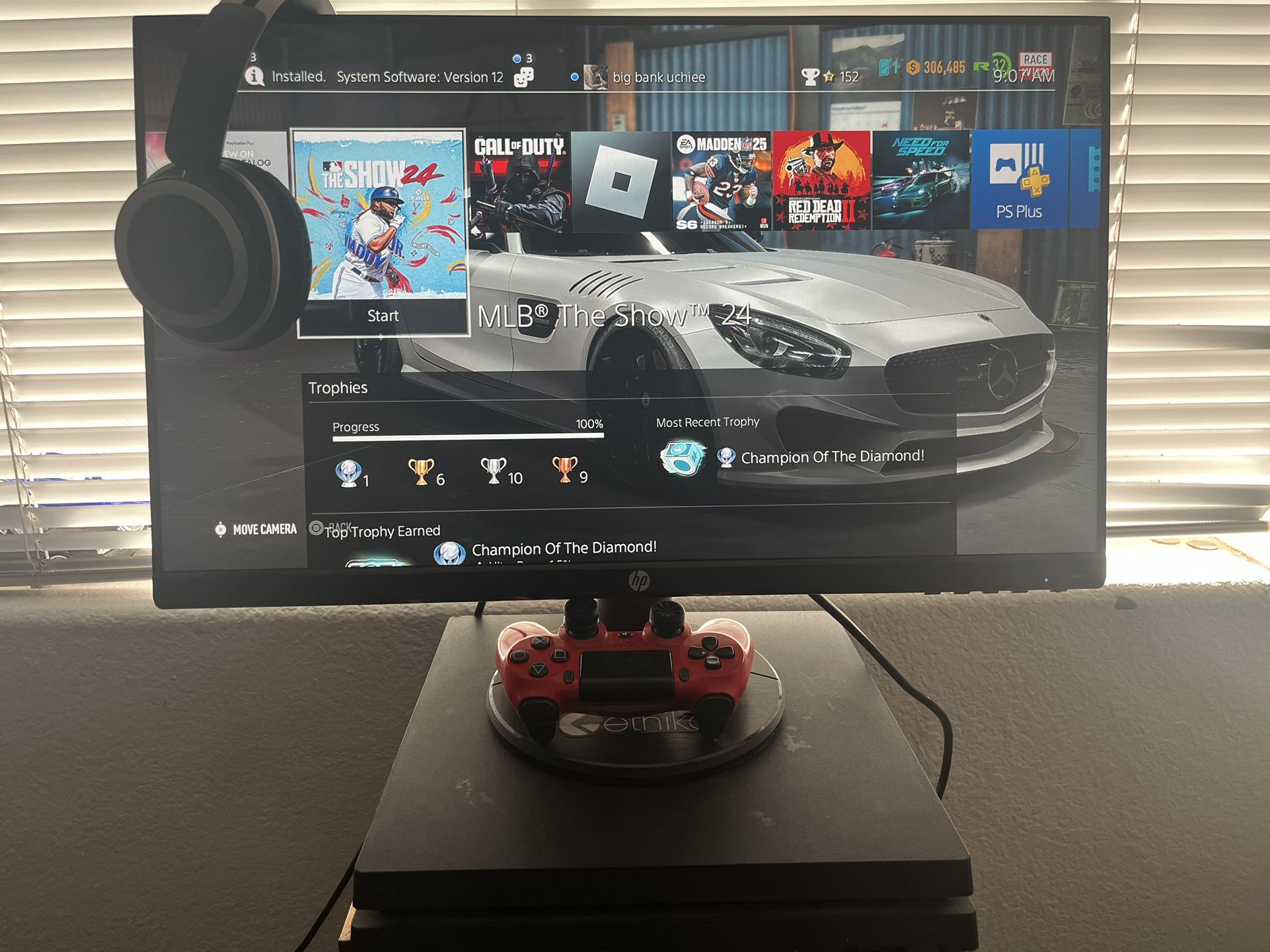 PS4 PRO With HP Monitor