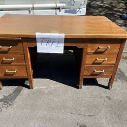 Free Wooden Desk
