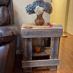Del Hutson Reclaimed Wood End Table 
