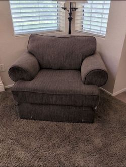 Oversized arm chair FREE