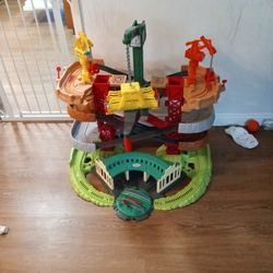 Thomas Play Area With Train