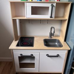 IKEA kitchen and cooking items