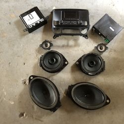 2015 Chevy Silverado 2500hd speakers