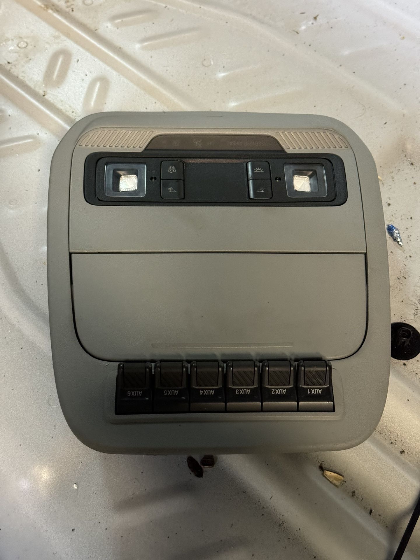 Ford F-(contact info removed) Overhead Console with Auxiliary Upfitter Switches