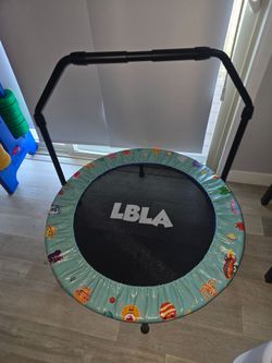 Kids trampoline with a handle