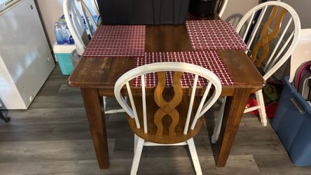 Kitchen table