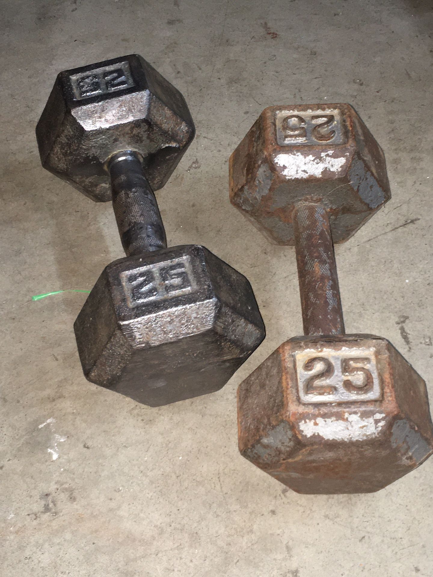 25 lbs dumbbell weights for Sale in Jamul, CA OfferUp