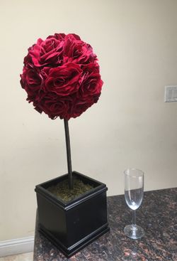 Decorative artificial Roses planter.