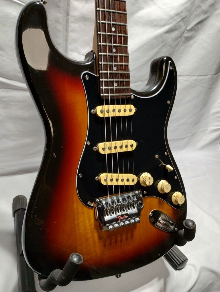 "NO TRADES" Fender Stratocaster 1984-87 Made In Japan 3s