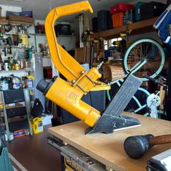 Bostitch Flooring stapler