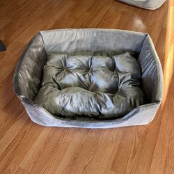 Large Indoor Plush Pet Bed