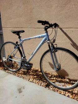 GT hybrid aluminum bike