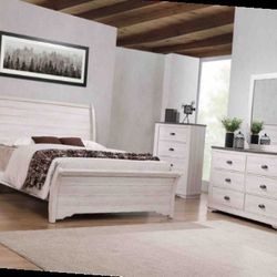 Queen Bedroom  Dresser Mirror One Nightstand   Free Local Delivery  Check Description