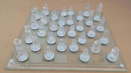 Maxam 33 piece glass chess set