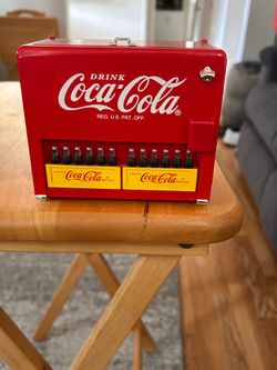 Mini Coca Cola Musical Vending Machine