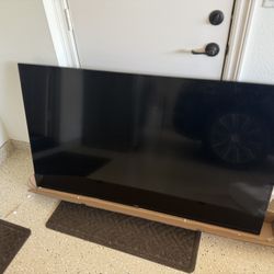 SAMSUNG 65’ SMART TV