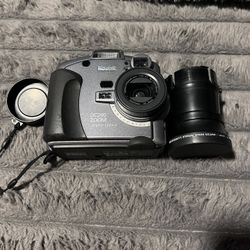 Kodak DC290 Digital Zoom Camera, 128mb Flash Card, Cable, New Batteries, Tested with 37 mm super wide angle converter