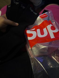 Black supreme socks