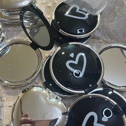 Compact mirrors