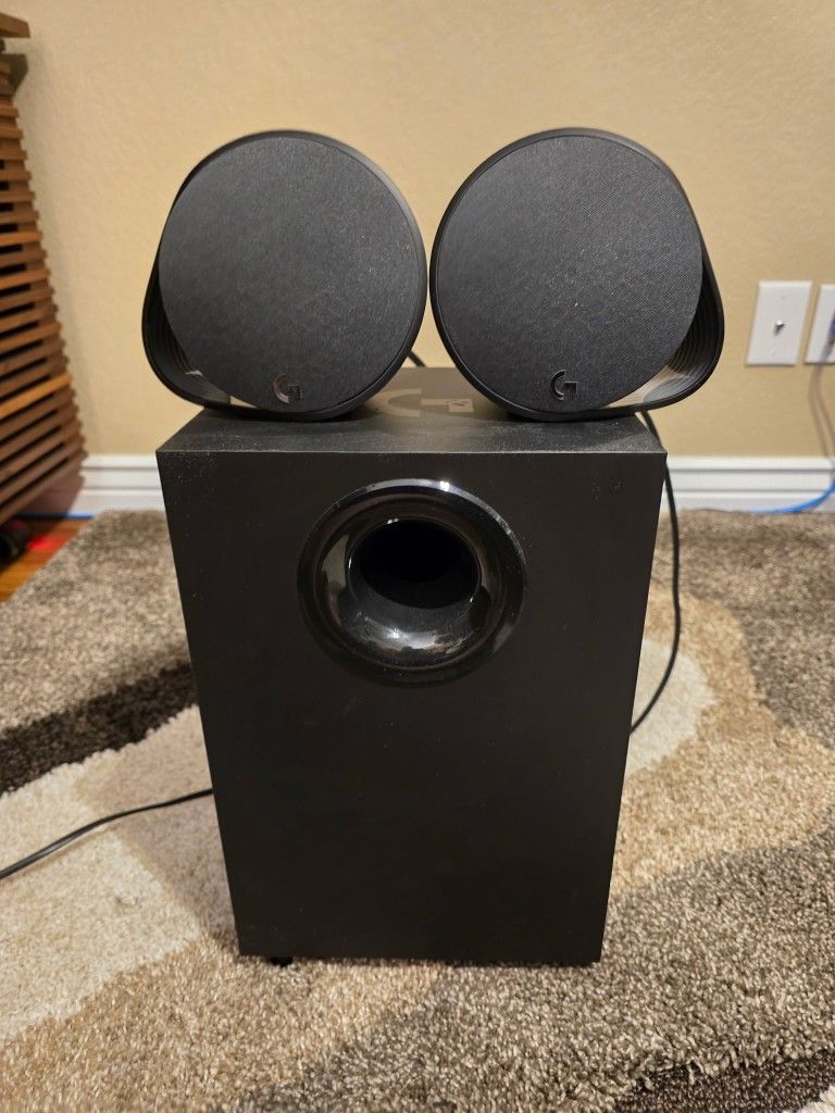 LOGITECH G560 2.1 GAMING SPEAKERS