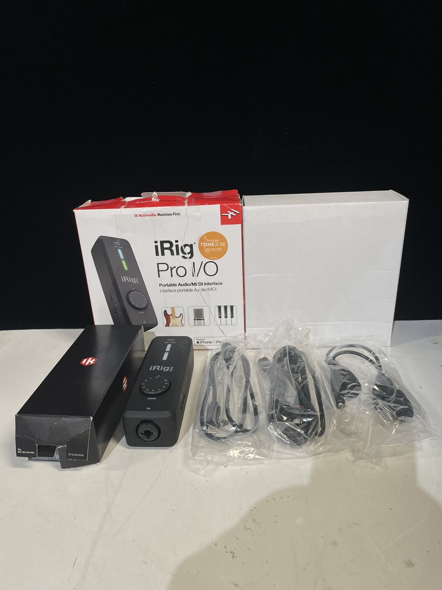 IK Multimedia iRig Pro I/O Portable Audio/Midi Interface