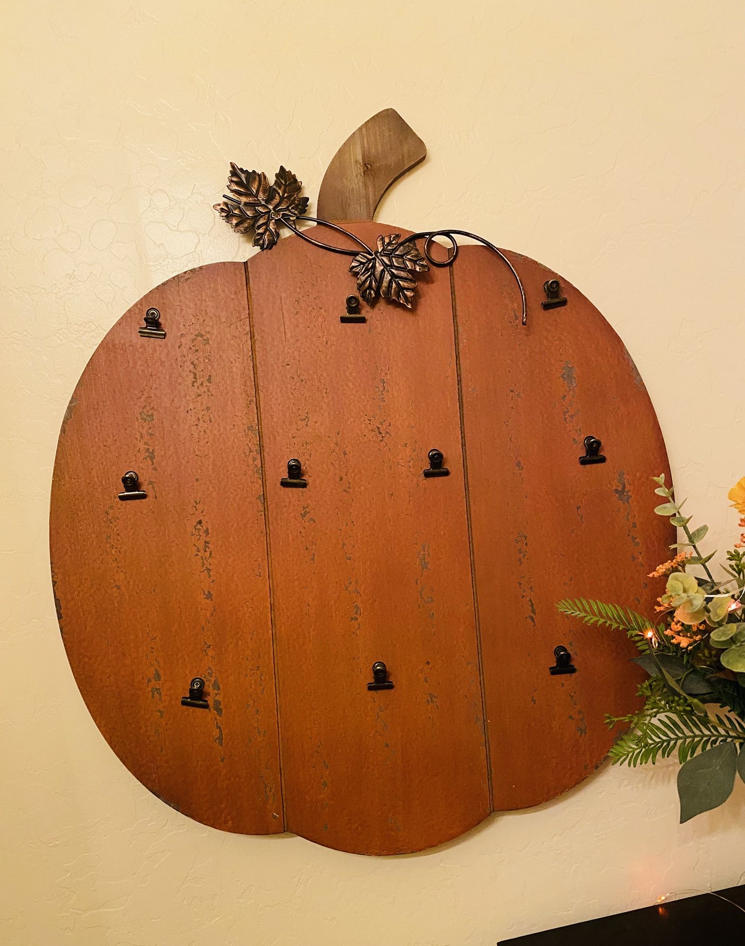 Fall Pumpkin Wood Frame With Metal Clips For Hanging Pictures 