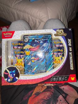 Pokemon 30th anniversary Greninja ex box
