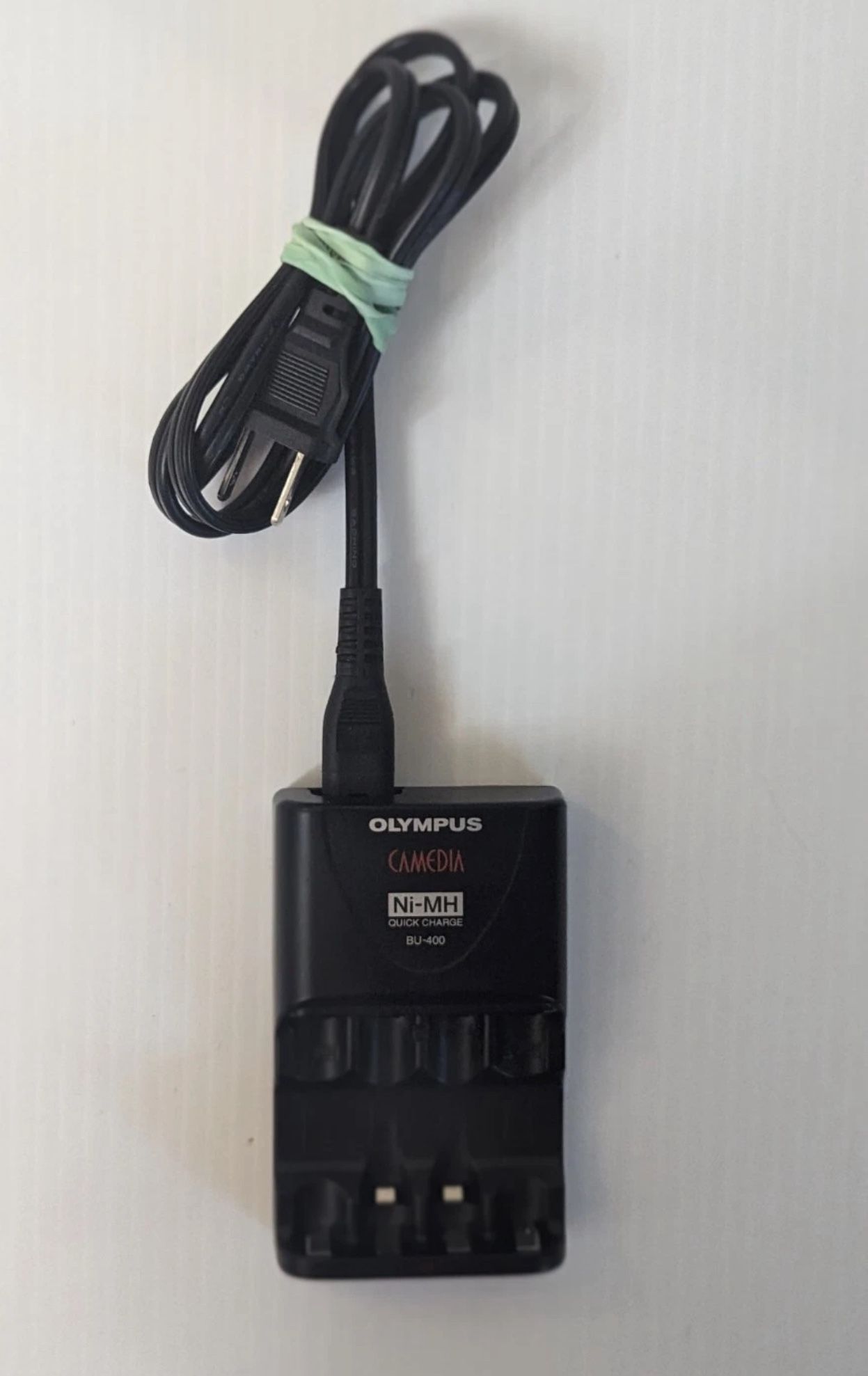 Olympus Ni-MH Quick Charge Battery Charger BU-400 W/ Power Cord