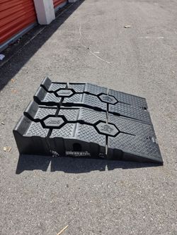 Plastic Ramps Auto set of 2