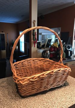 Huge wooden basket in great condition