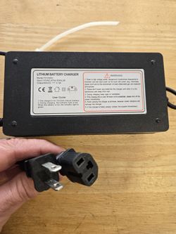 Electric Scooter Moped Bicycle Battery Charger 72V20Ah