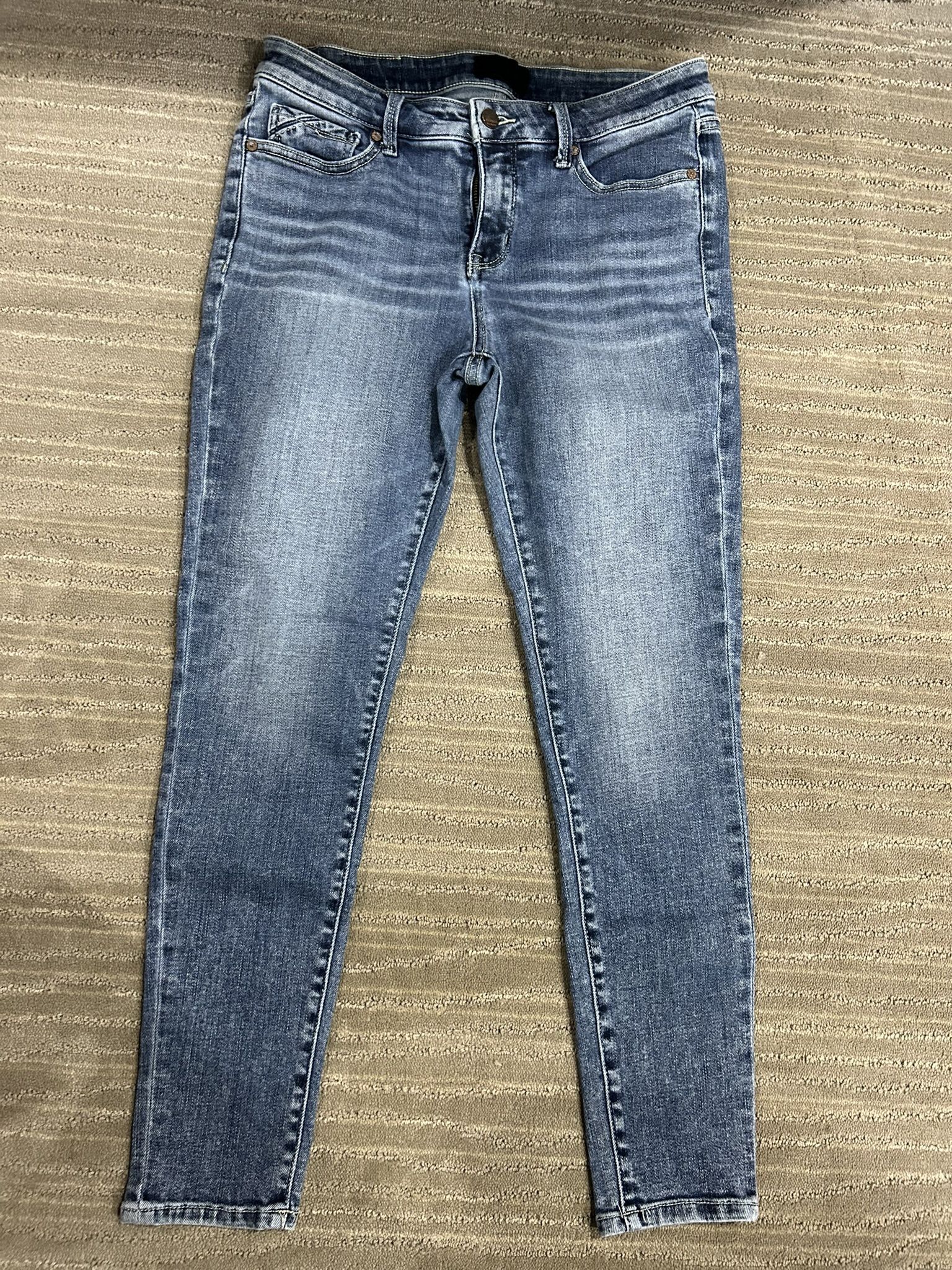 Buckle Black Light Wash Ankle Skinny Jeans Fit No. 53, Size 29