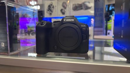Canon R6 II open box
