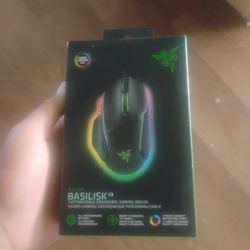 Razer Basilisk mouse keyboard