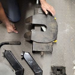 COMPLETE 5th Wheel Hitch Set New