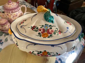 A Beautiful Porcelain Base