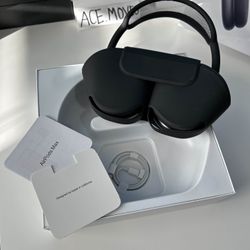 AirPod Max Pro’s 2