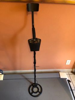 Bounty Hunter Metal Detector
