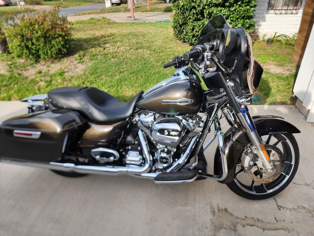 2021 Harley Davidson Street Glide