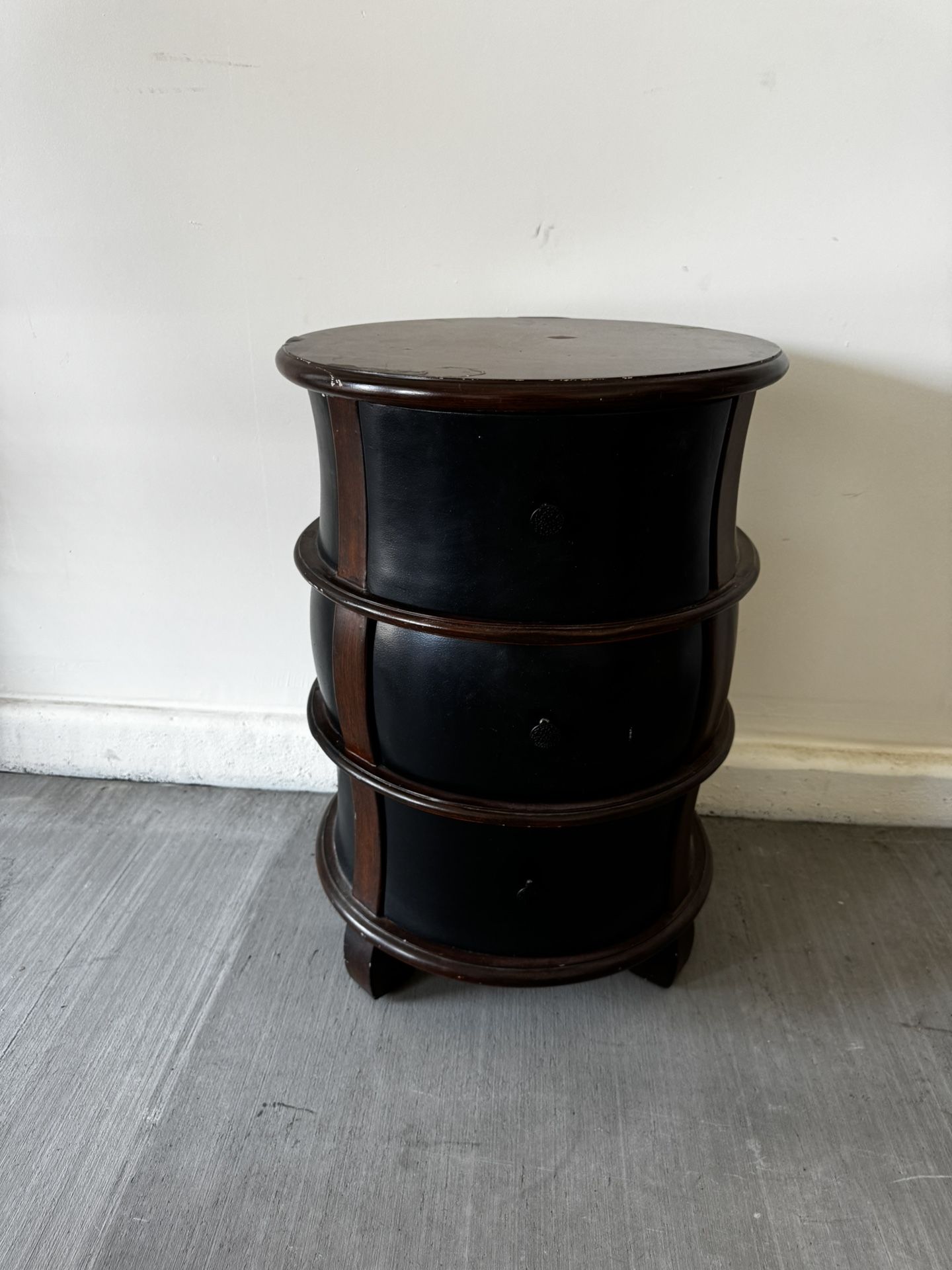Round End Table