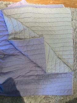 Pottery Barn kid’s twin stitch quilt & 2 x bedding
