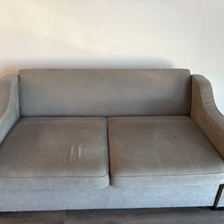 Selling Furniture- Reason: Moving To Another State