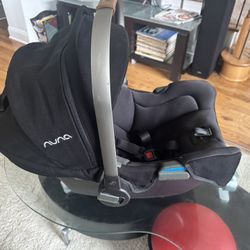 Nuna car Seat