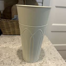 Beautiful Metal Flower Bucket $7