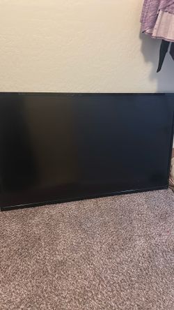 I Vizio 70” smart tv and wall  mount!!!!!!!